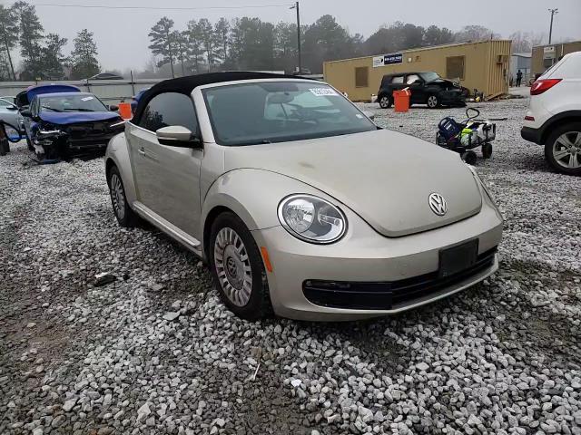 2013 Volkswagen Beetle - Image 13