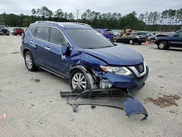 2018 Nissan Rogue - Image 11