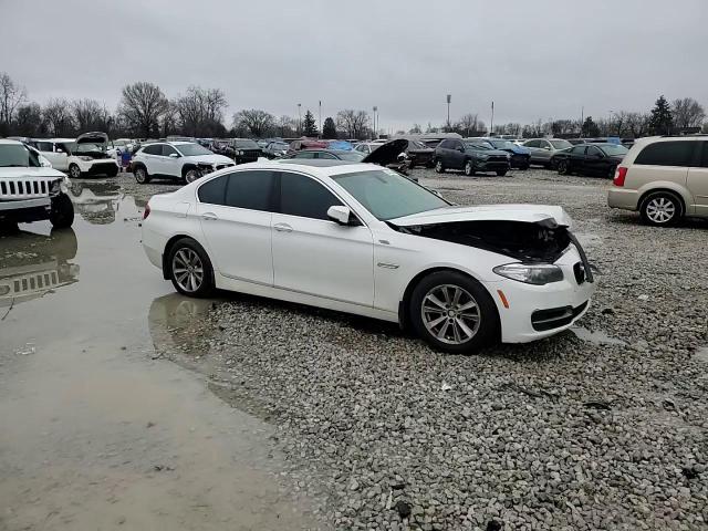 2014 BMW 528 Xi VIN: WBA5A7C52ED618811 Lot: 84493444