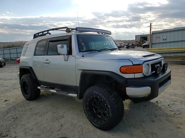 2007 Toyota Fj Cruiser VIN: JTEBU11F270035733 Lot: 83196414