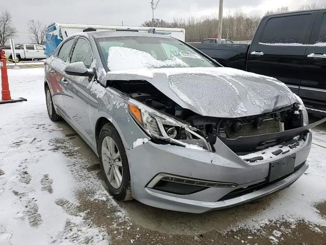 2015 Hyundai Sonata - Image 13