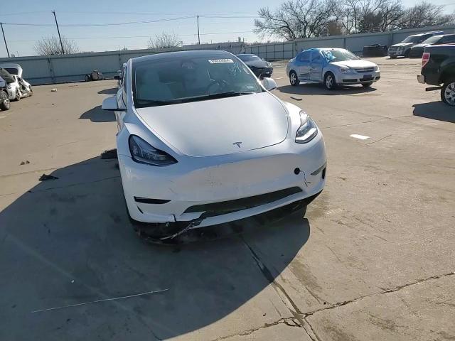 2023 Tesla Model Y VIN: 7SAYGDEE2PA139861 Lot: 85033064