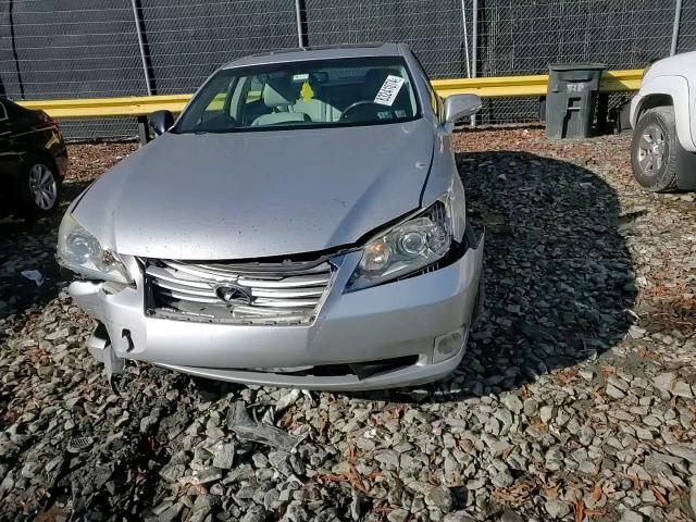 2010 Lexus ES - Image 11