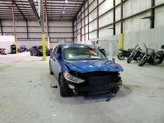 2018 Hyundai Elantra - Image 11