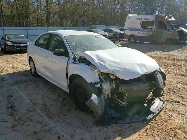 2016 Volkswagen Jetta - Image 10