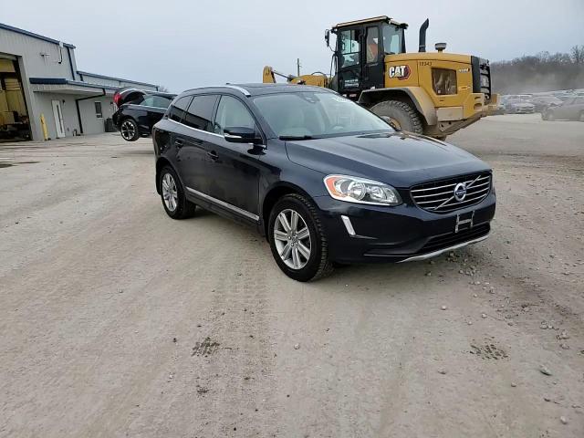 2016 Volvo XC60 - Image 14