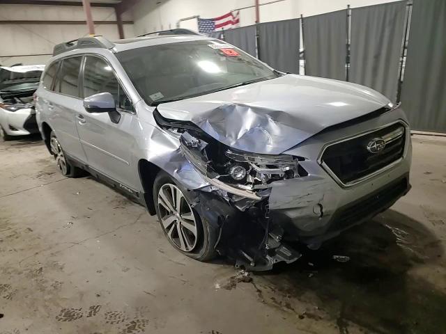 2018 Subaru Outback - Image 13