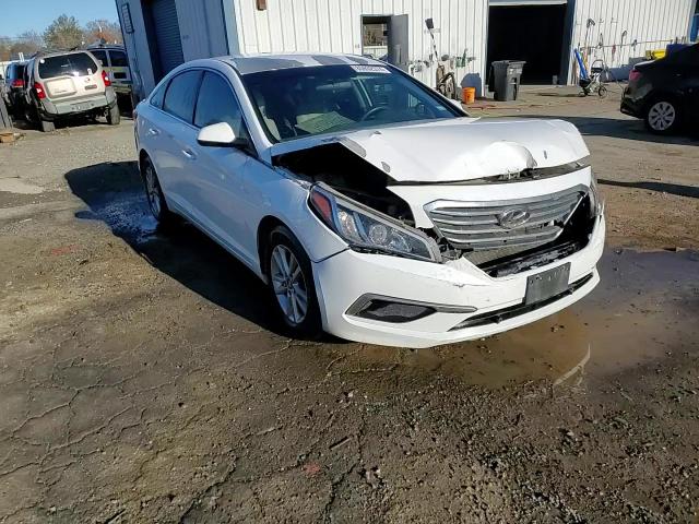 2017 Hyundai Sonata - Image 13