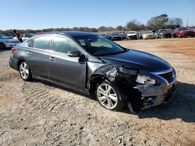 2013 Nissan Altima - Image 14