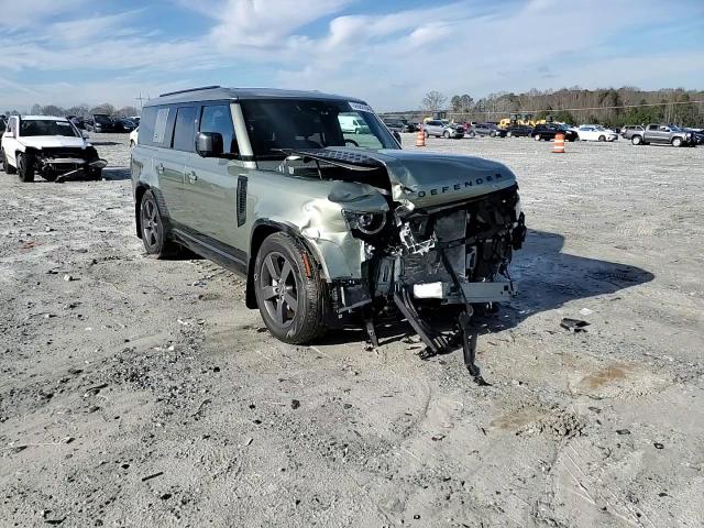 2024 Land Rover Defender - Image 12