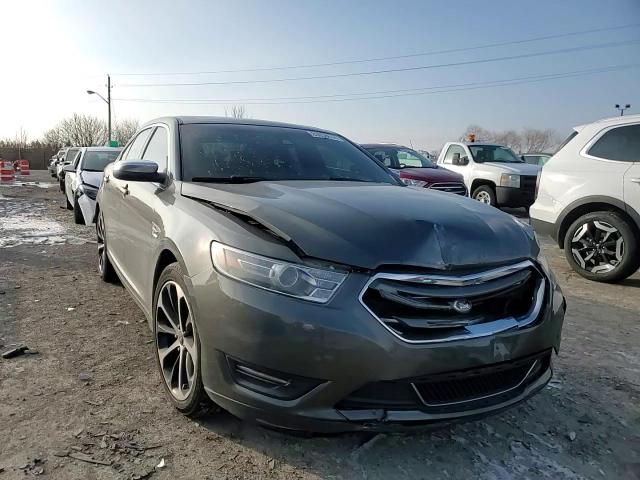 2015 Ford Taurus - Image 10