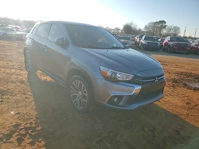 2018 Mitsubishi Outlander - Image 13