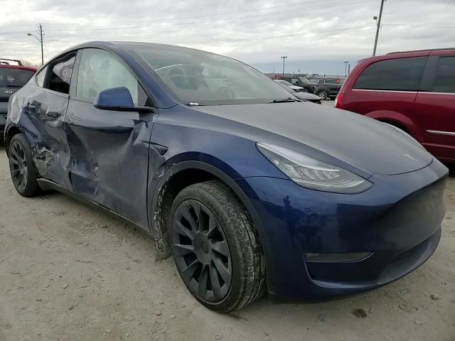 2023 Tesla Model Y VIN: 7SAYGDEE2PA152951 Lot: 84819304