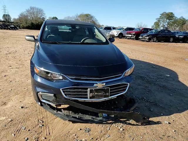 2017 Chevrolet Malibu - Image 11