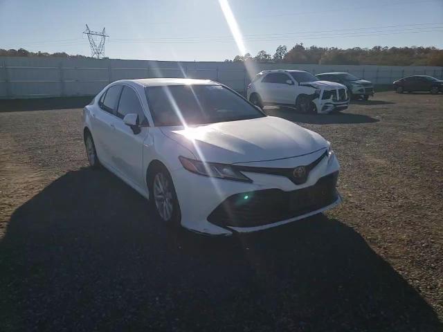 2019 Toyota Camry - Image 11