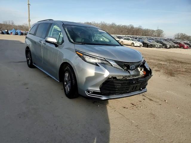 2023 Toyota Sienna Xle VIN: 5TDJSKFC3PS093292 Lot: 81613604