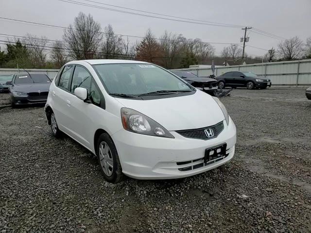 2013 Honda Fit VIN: JHMGE8H3XDC063574 Lot: 85879894