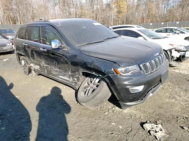 2017 Jeep Grand Cherokee - Image 12