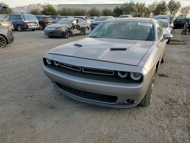 2018 Dodge Challenger - Image 11