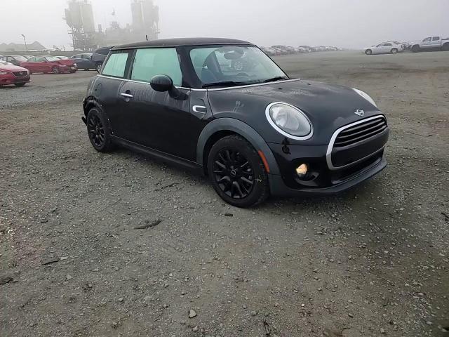 2018 Mini Cooper VIN: WMWXP5C56J2G64260 Lot: 83800504