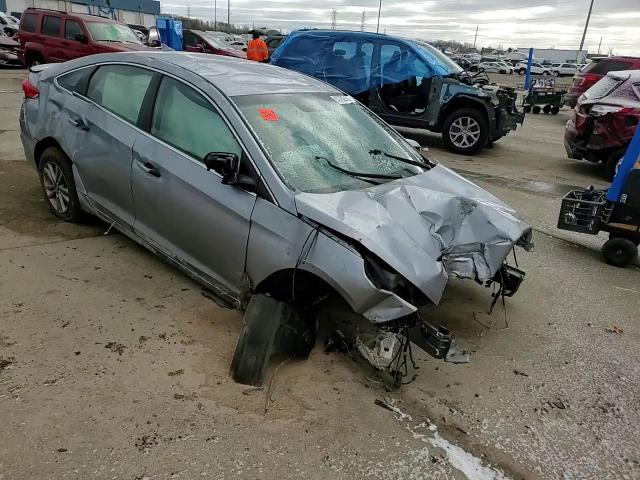 2017 Hyundai Sonata - Image 10