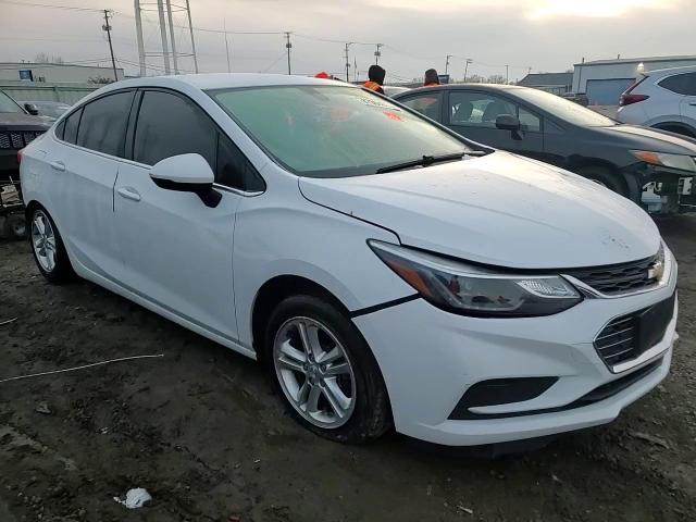2017 Chevrolet Cruze - Image 14