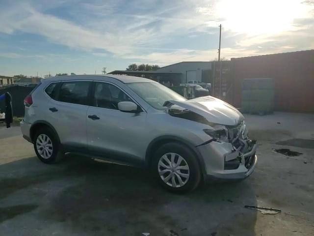 2017 Nissan Rogue - Image 14