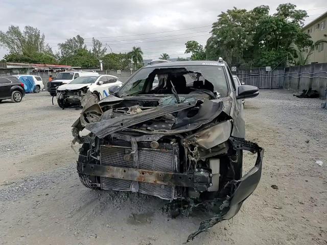 2016 Toyota RAV 4 - Image 12