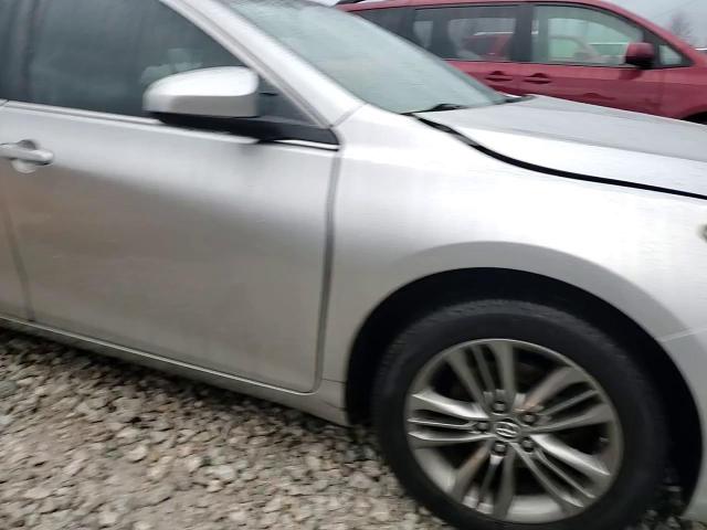 2016 Toyota Camry - Image 11