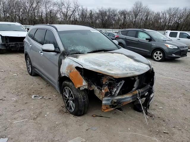 2018 Hyundai Santa Fe - Image 12