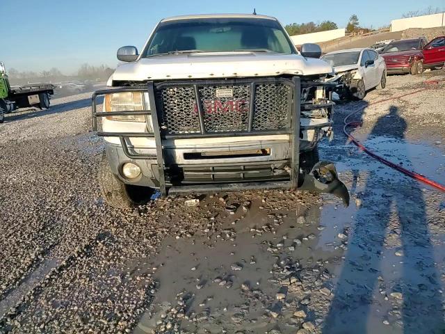 2012 GMC Sierra - Image 13