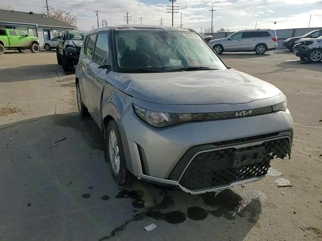 2023 Kia Soul - Image 11