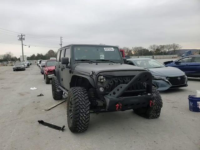 2014 Jeep Wrangler - Image 10