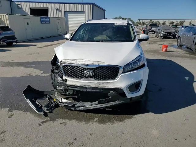 2017 Kia Sorento - Image 15