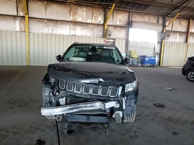 2018 Jeep Compass - Image 11