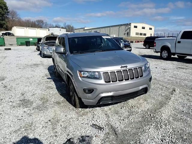 2015 Jeep Grand Cherokee - Image 11