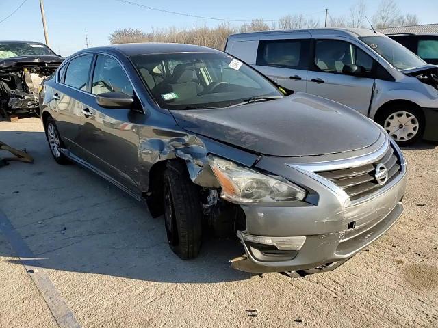 2014 Nissan Altima - Image 13