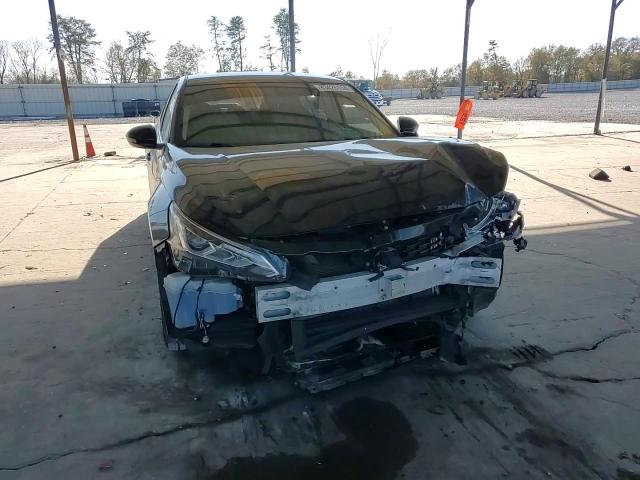 2019 Nissan Altima - Image 11