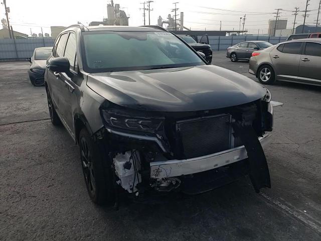 2023 Kia Sorento - Image 12