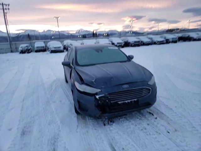 2019 Ford Fusion - Image 10