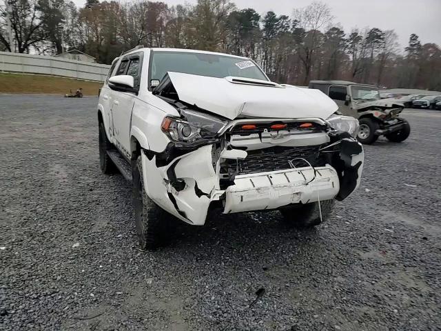 2019 Toyota 4Runner - Image 12