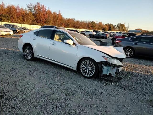 2013 Lexus ES - Image 11