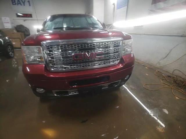 2014 GMC Sierra - Image 13