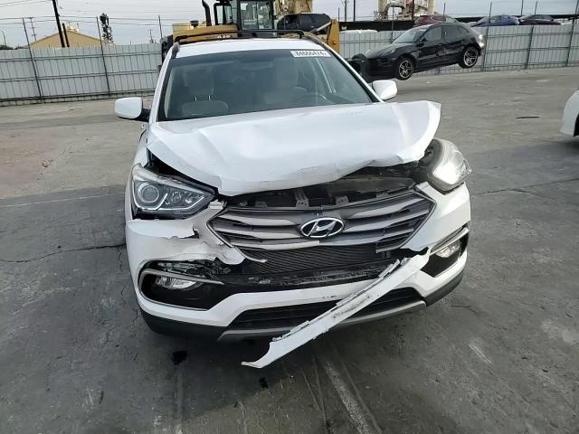 2017 Hyundai Santa Fe - Image 12