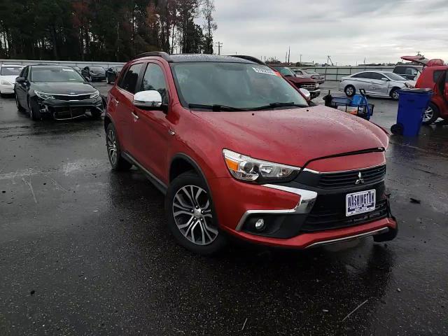 2017 Mitsubishi Outlander - Image 12