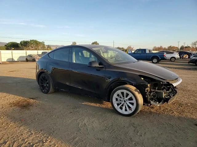 2022 Tesla Model Y VIN: 7SAYGAEE5NF379291 Lot: 84293104