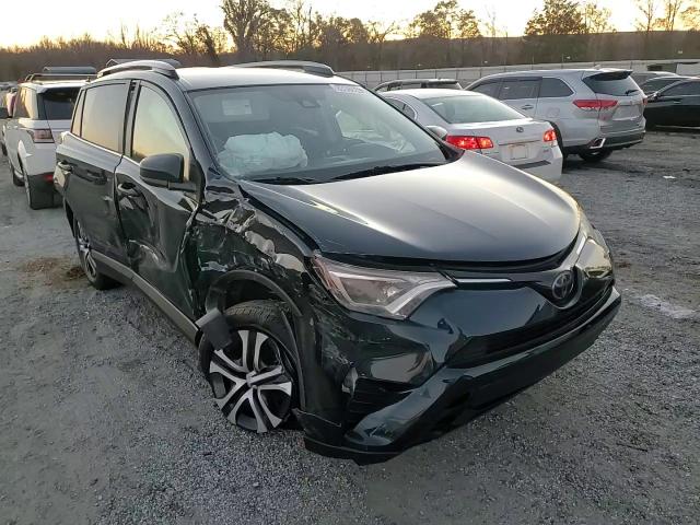 2017 Toyota RAV 4 - Image 12