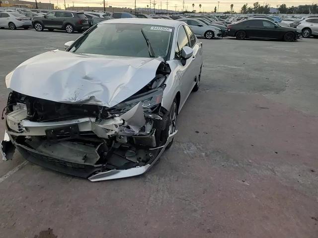 2018 Honda Clarity Touring VIN: JHMZC5F33JC010078 Lot: 84333624