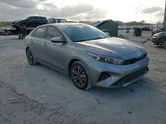 2024 Kia Forte Lx VIN: 3KPF24AD3RE721950 Lot: 83192594