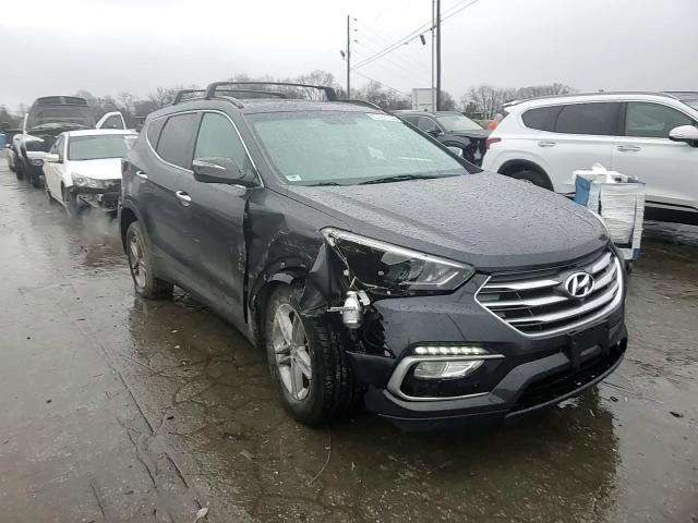 2017 Hyundai Santa Fe - Image 12